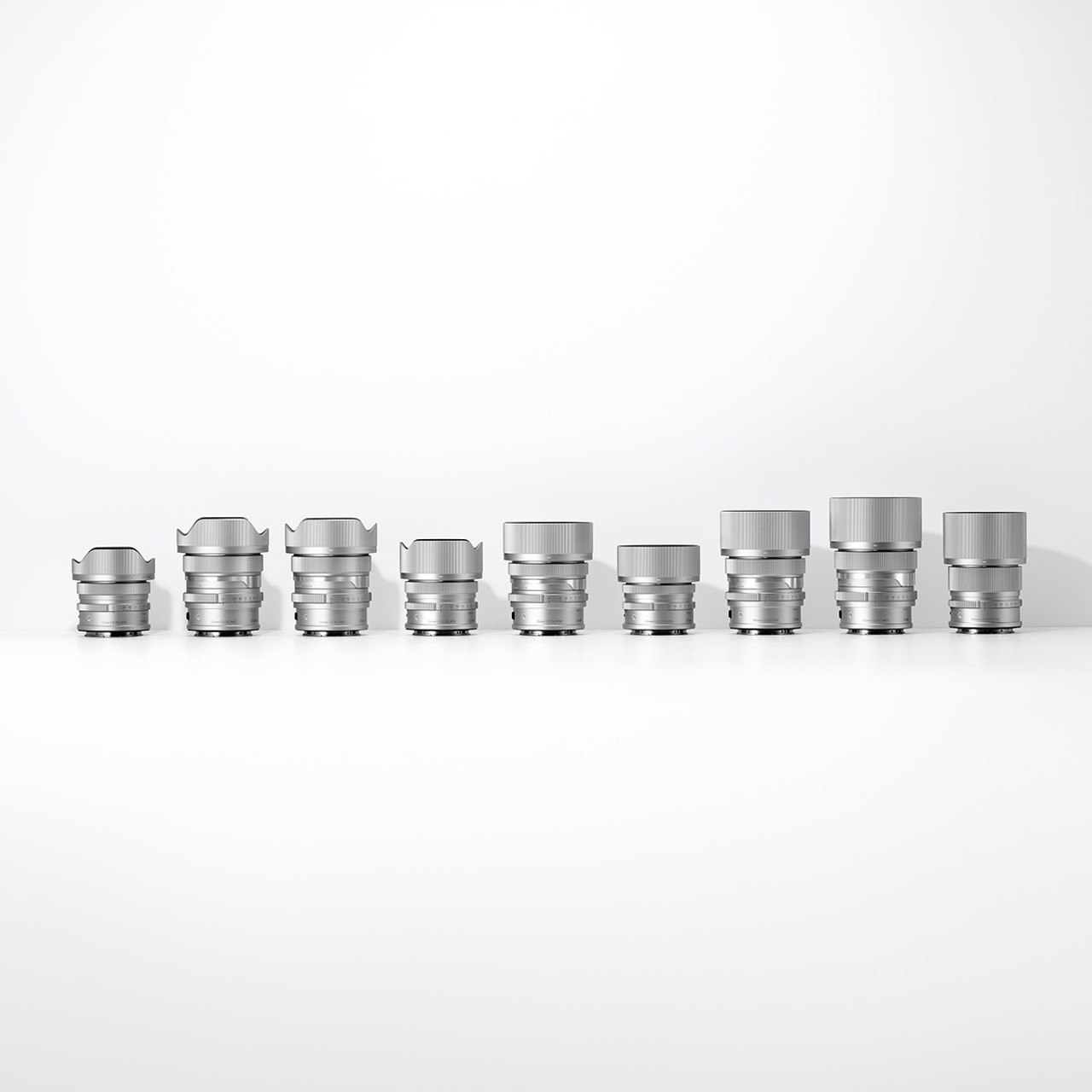 SIGMA Contemporary 50mm F2 DGシルバー 50mm F2 DG シルバー | Contemporary / Lマウント用: 交換レンズ