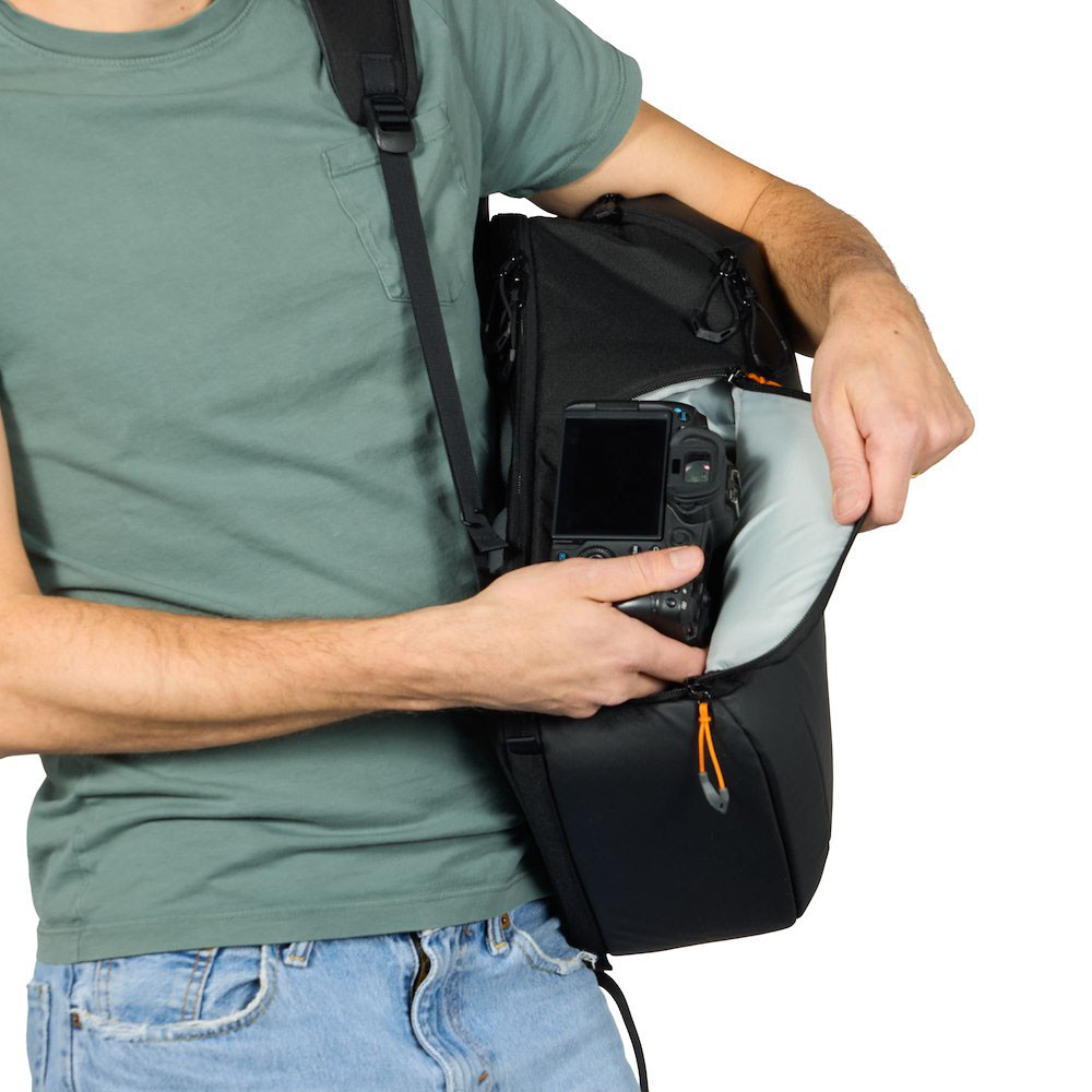 Lowepro Fastpack BP 150 AW IV Black (16L)