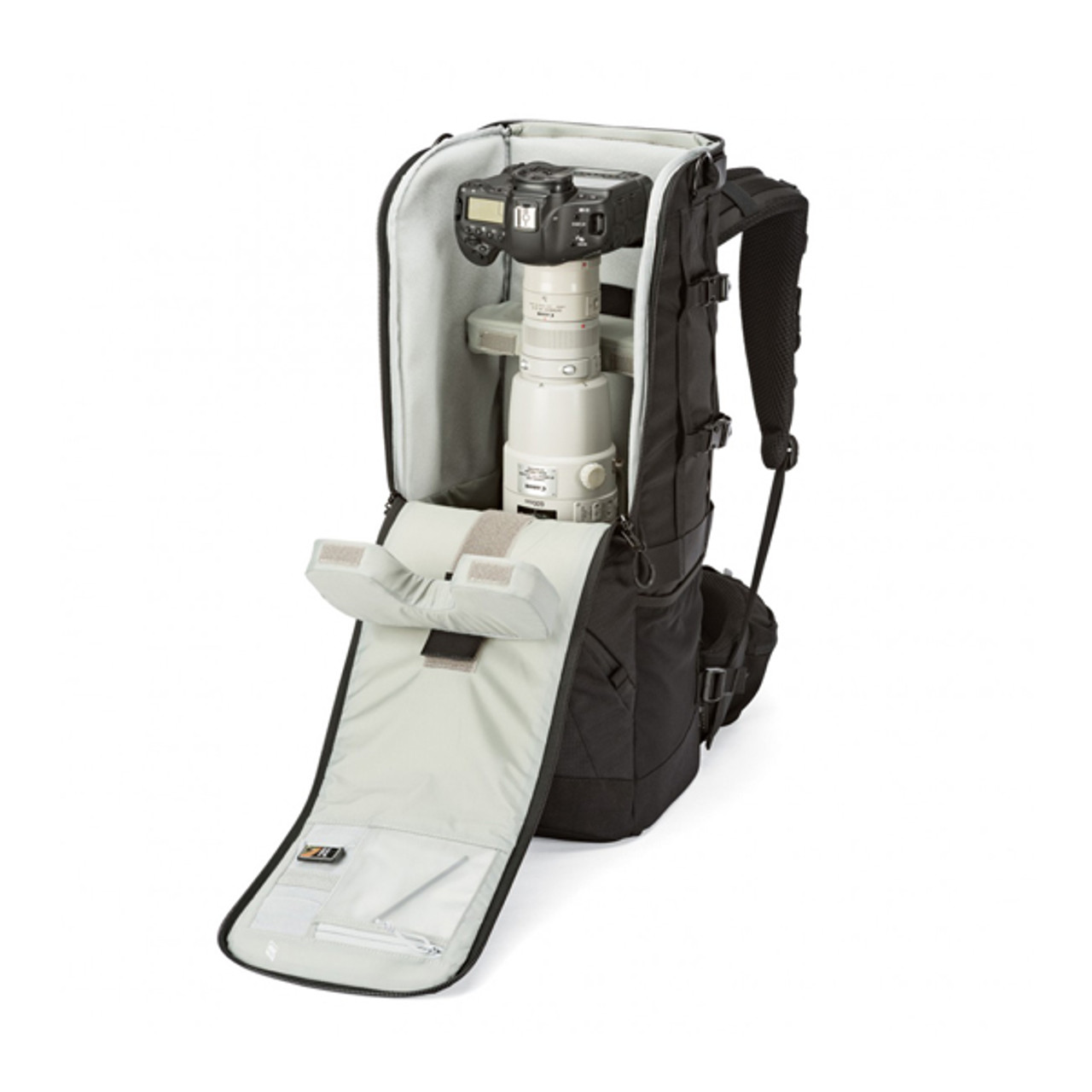 ロープロ大型カメラバック　LowePro Trekker 600 AW Lowepro Lens Trekker 600 AW III Backpack for Pro DSLR Camera