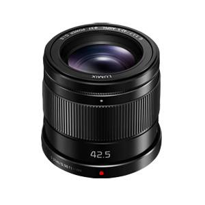 LUMIX 42.5mm f1.7 ASPH. / POWER O.I.S.
