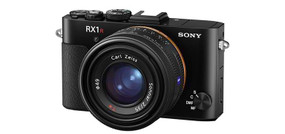 Sony RX1R MkII: Sony’s Full-Frame Compact Now Has an EVF