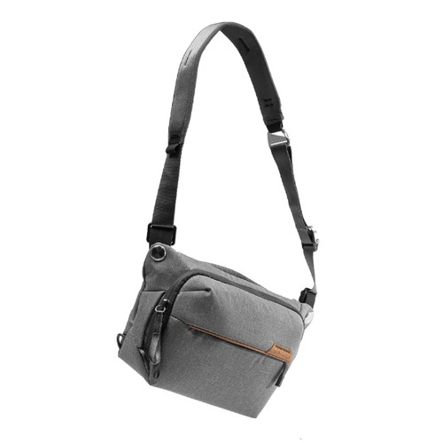 Peak Design Everyday Sling 10L v2 - Ash Peak Design Everyday Sling 10L v2 - Ash