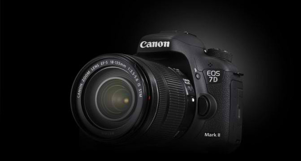 New Canon 7D Mark II DSLR Camera