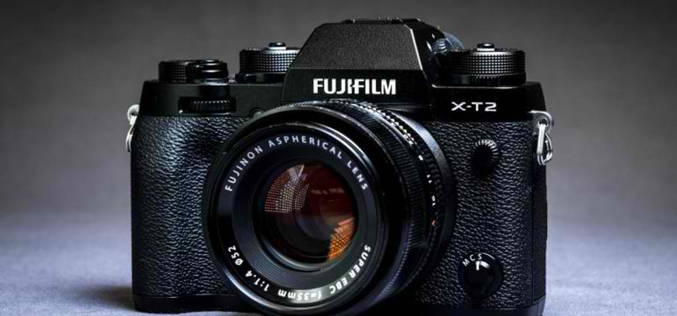 Hands-On with the New Fujifilm X-T2 Hands-On with the New Fujifilm X-T2