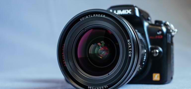 Hands-On with Voigtlander's 10.5mm F0.95 Nokton - Broadway Camera