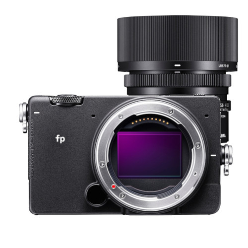 Sigma fp w/ Contemporary 45mm F2.8 DG DN
