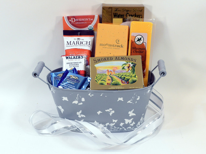 Share your expression of sympathy with a comforting gourmet gift basket.