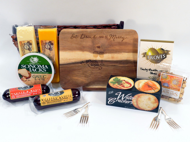 Signature Reserve Meat & Cheese Gift Box - Sausage Meat & Cheese Gift or  Charcuterie Kit