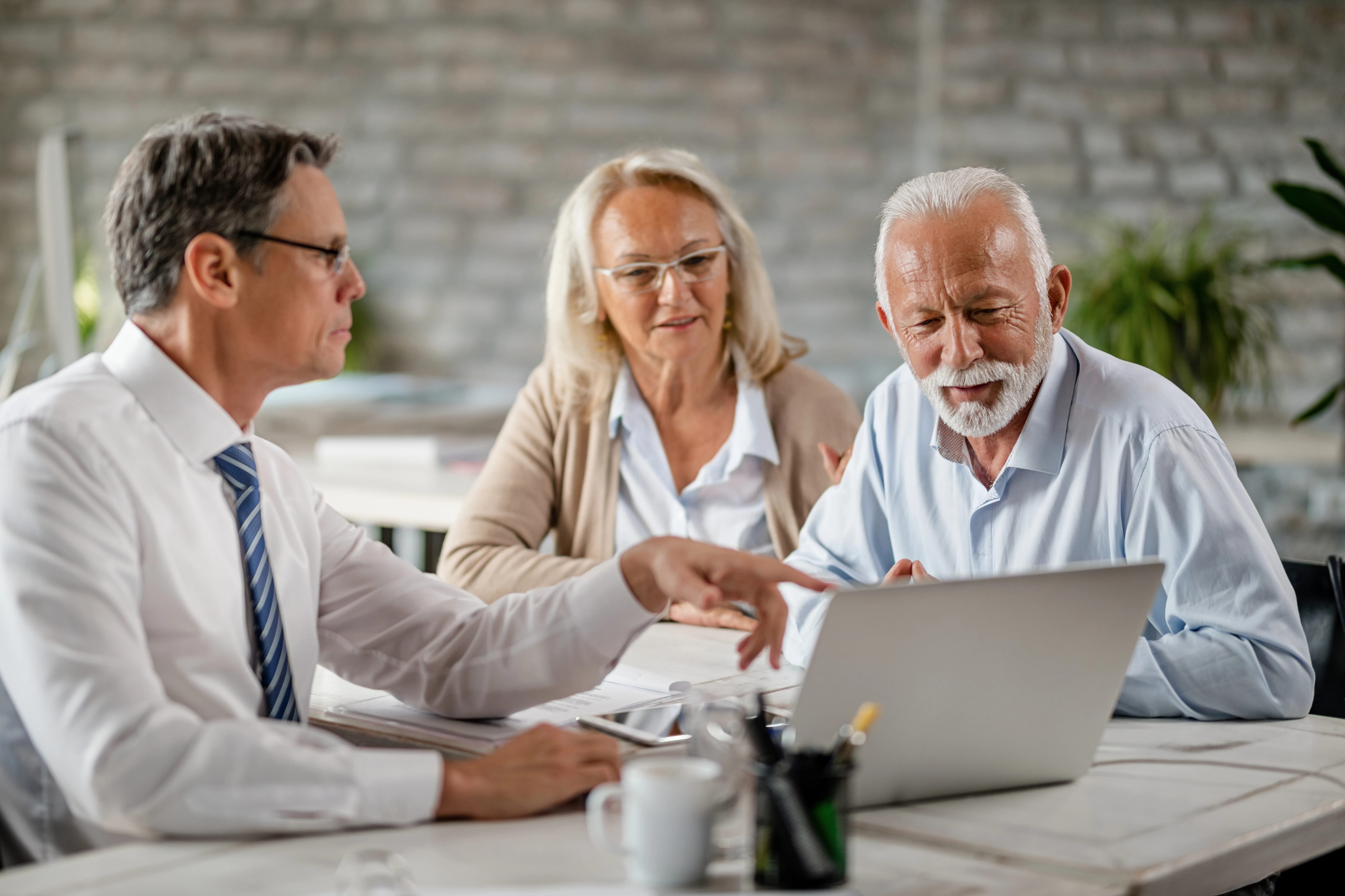 How to Set Up a Computer for the Elders in your Life