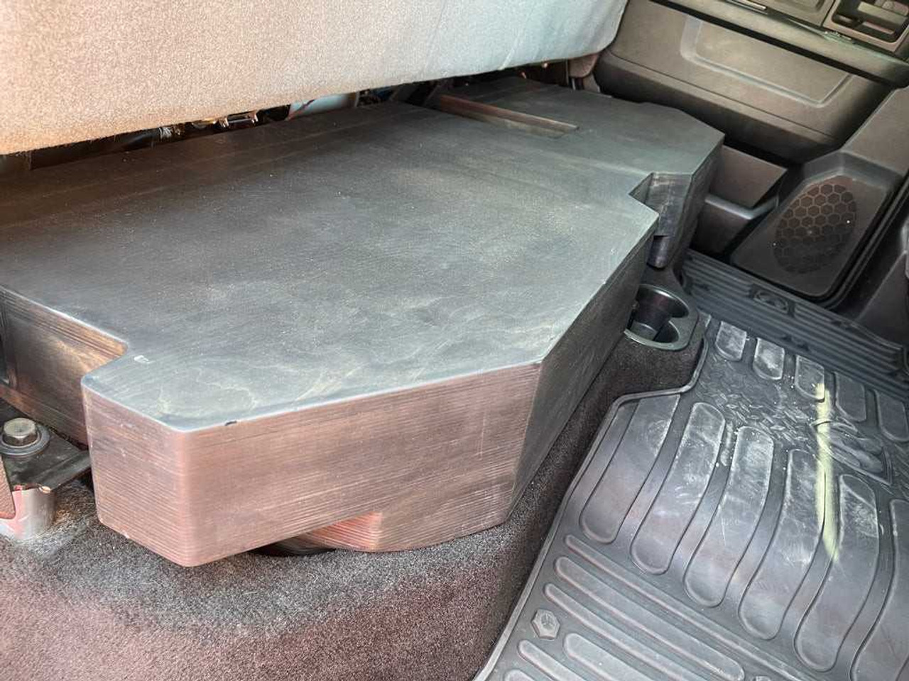 DODGE CREWCAB (4) 6.5" SUBWOOFER ENCLOSURE 02-18 