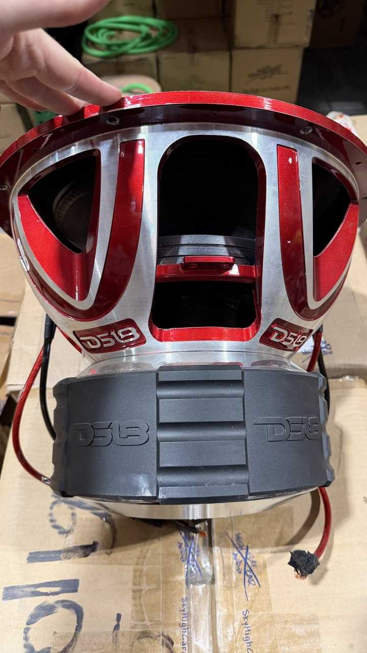 B Stock DS18 HOOLIGAN X 15" D1 DS18