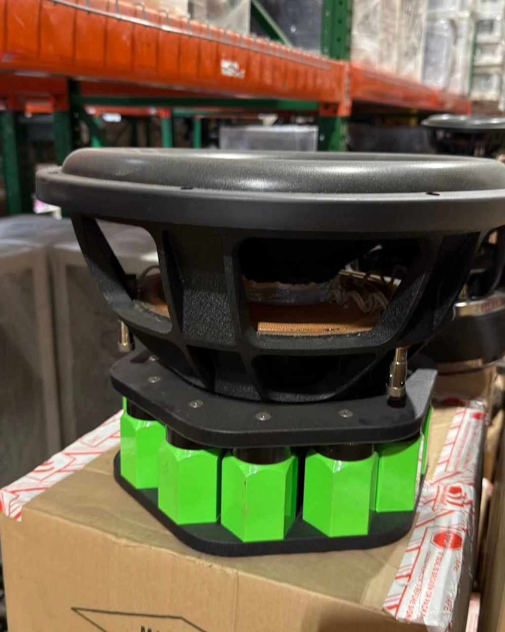 B Stock - SoundQubed Team NEO 15" D2 with green pillars SoundQubed