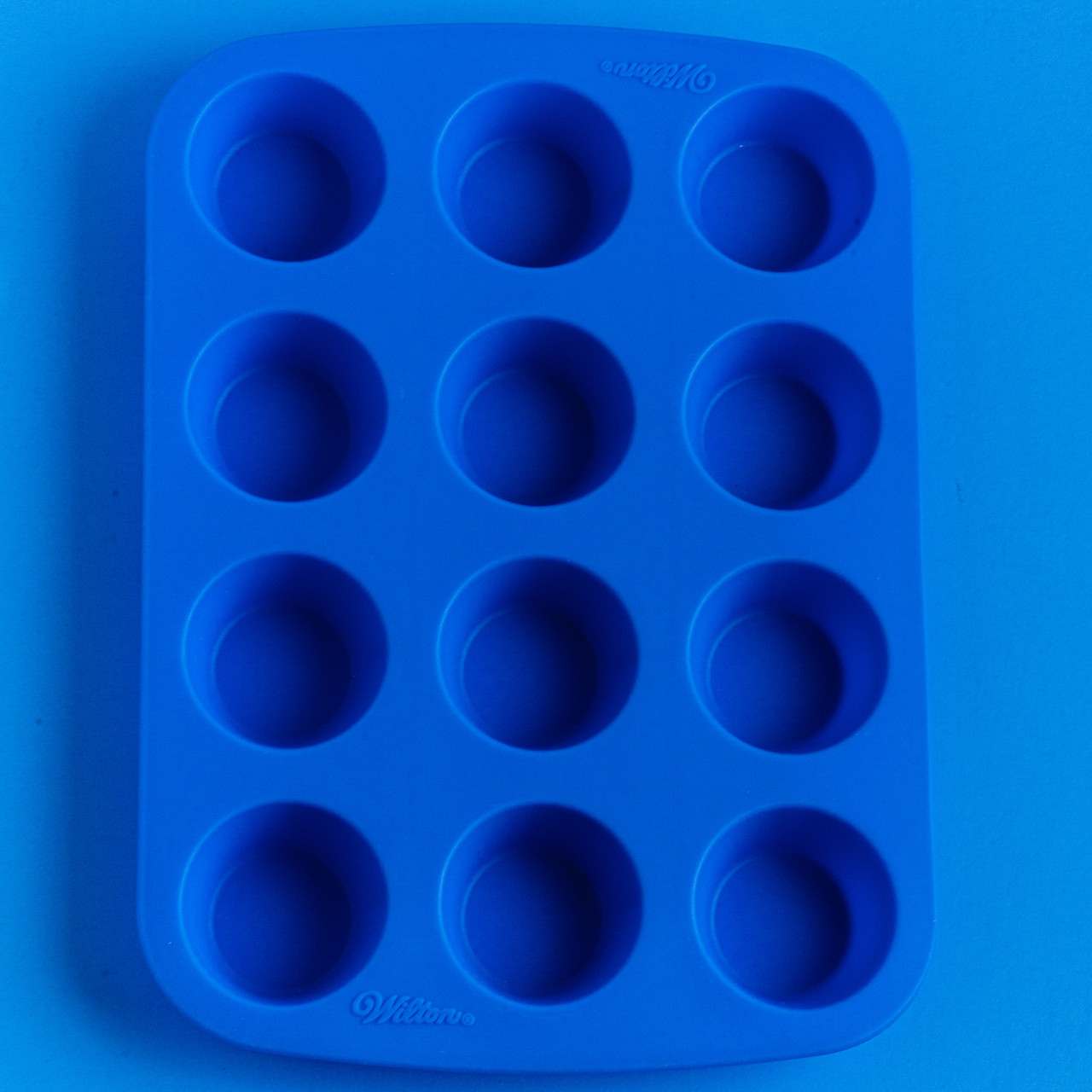 12 Mini Muffins (Silicone Molds) - Nature's Garden Candles