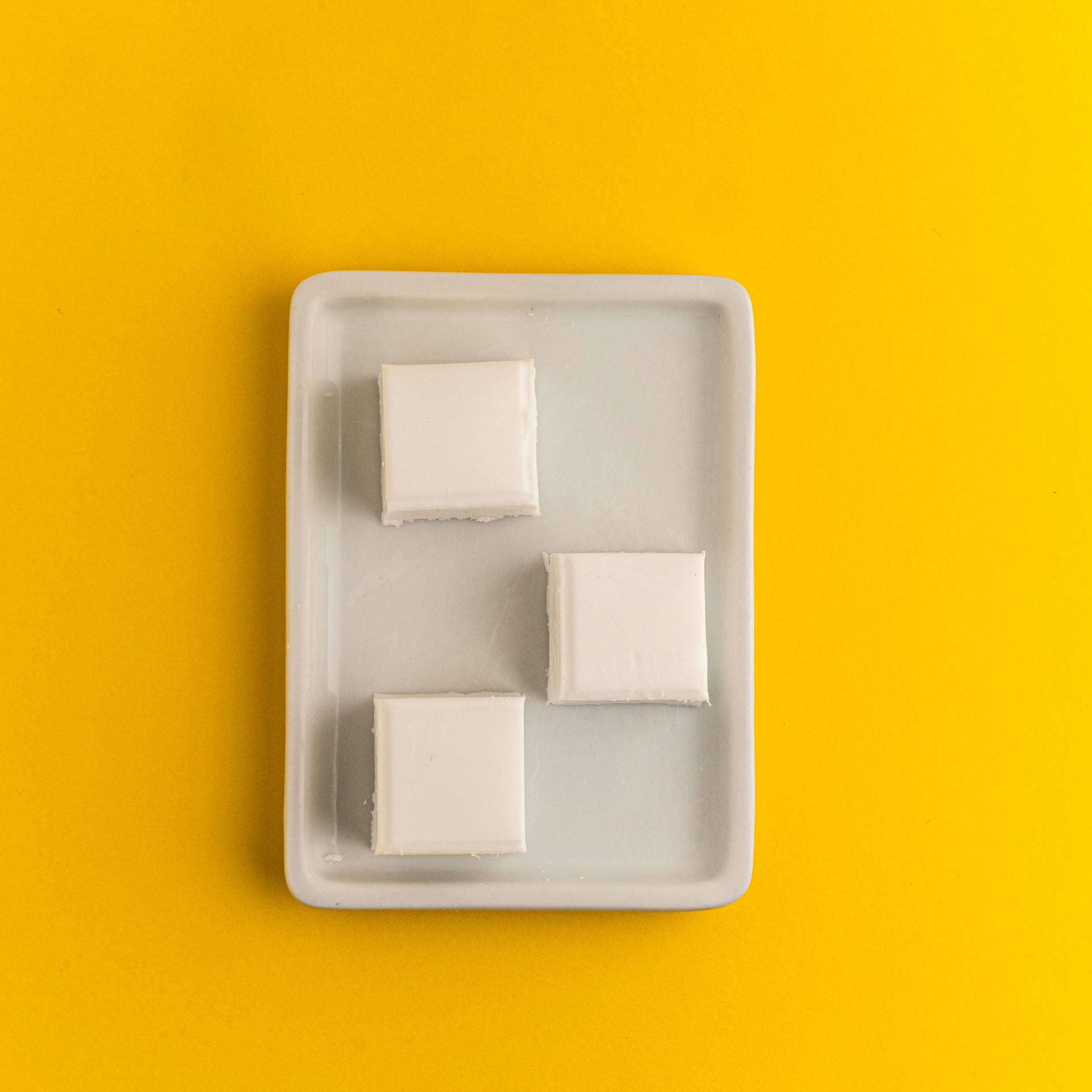 SudsNGlo White Melt and Pour Soap Base Nature's Garden