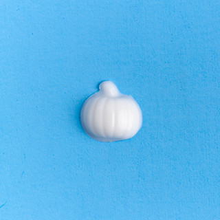 https://cdn11.bigcommerce.com/s-74757430ww/images/stencil/320w/products/1778/7019/Embed-Mold-Pumpkins-2__67138.1.jpg