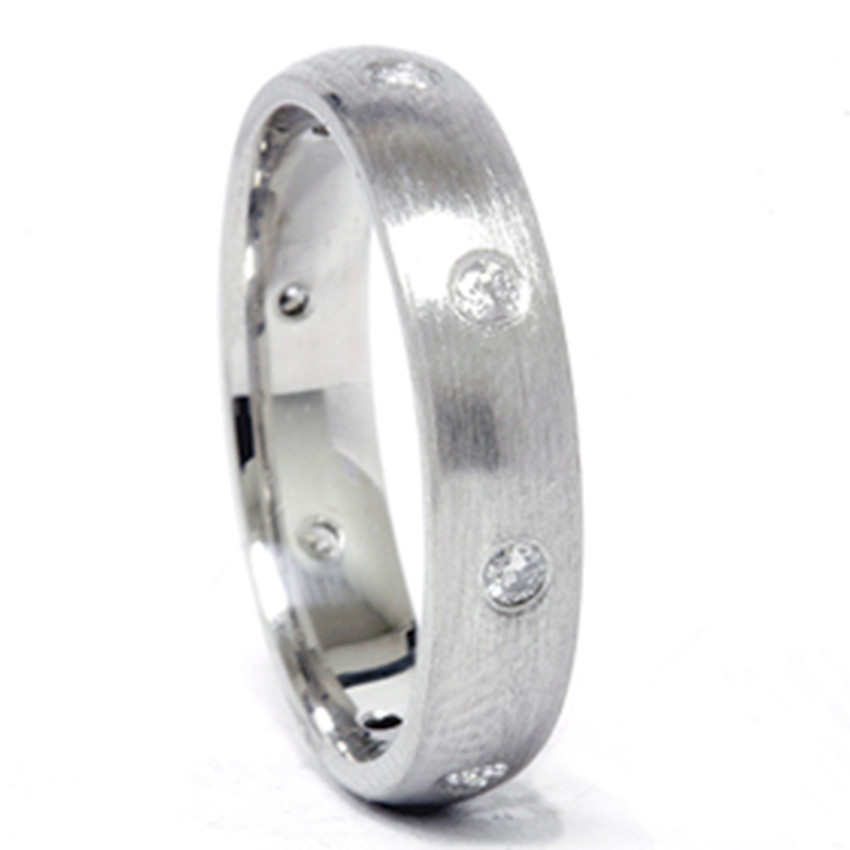 950 Platinum Diamond Comfort Fit Brushed Wedding Band