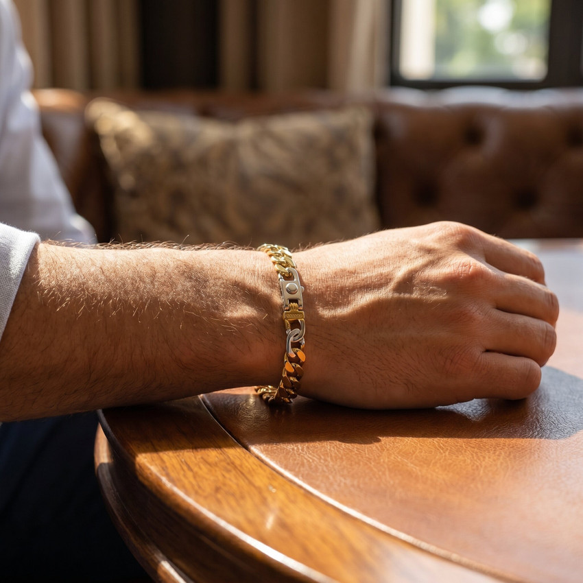 Men's Figaro link 14k Gold (19gram) or Platinum (31gram) 6mm Bracelet 8"