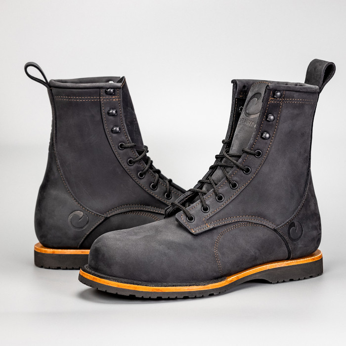 The BUILT Boot Carbon MiniLug Origin USA