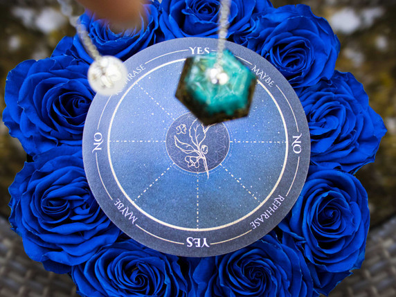 Top view of a Pendulum over a pendulum board.