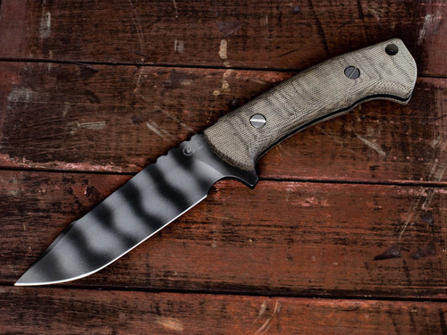 The Ranch Harpoon Spanto -Black DLC "Strider Striped"- Green Micarta The Ranch Harpoon Spanto -Black DLC "Strider Striped"- Green Micarta