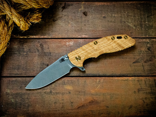 Assembly Special-XM-18 3.5"-20CV-Slicer-Hollow Ground-Battle Bronze-Curly White Oak-Brass Hardware-Scale Side