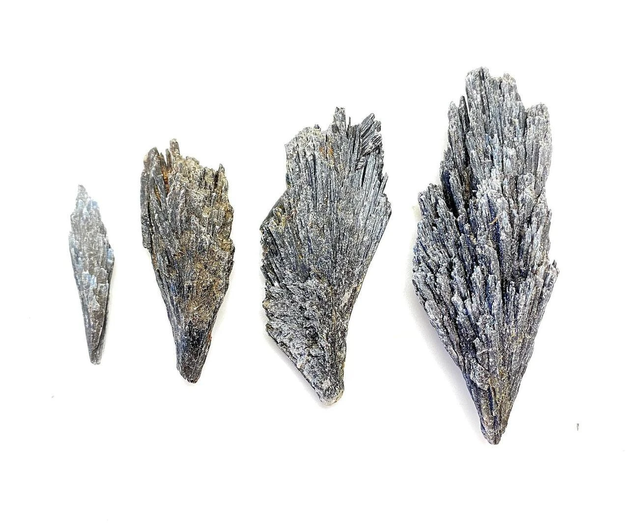 Raw Black Kyanite Blade | New Moon Beginnings