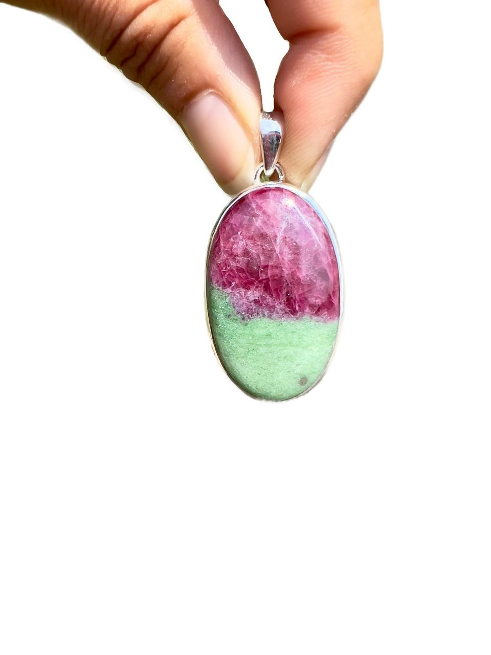 Ruby Sohoページ Ruby In Zoisite Polished Teardrop Pendant - Sterling Silver