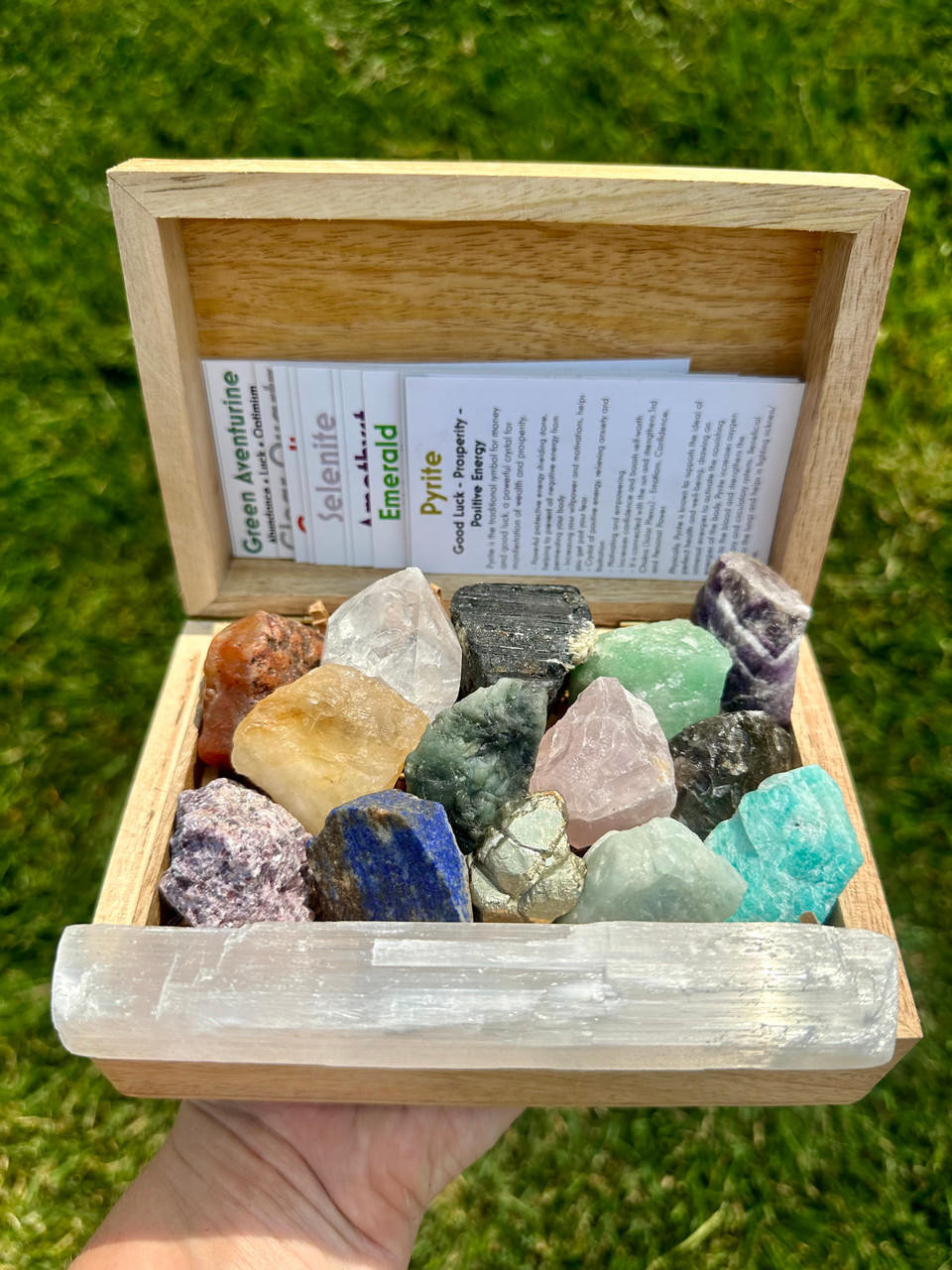Healing Crystals Set with Wooden Box (Raw)