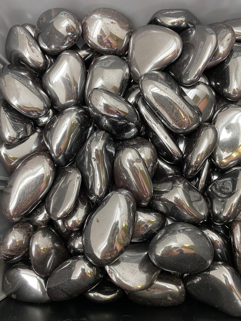 Tumbled Hematite Stone - Healing Stone - MAGIC CRYSTALS – Magic Crystals