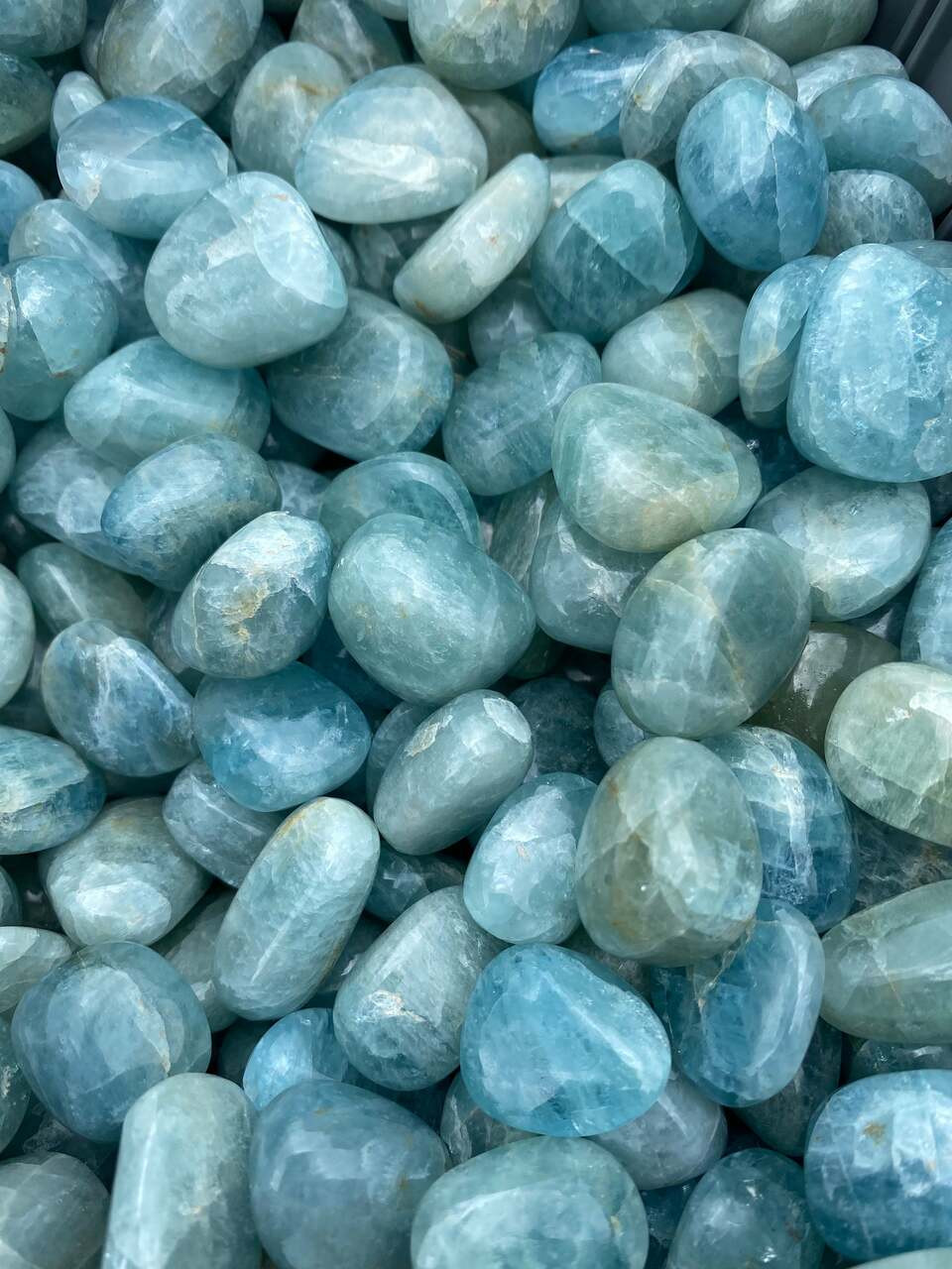 Proportional screech rådgive Tumbled Aquamarine - Aquamarine Tumbled Stone - Grade A | New Moon  Beginnings