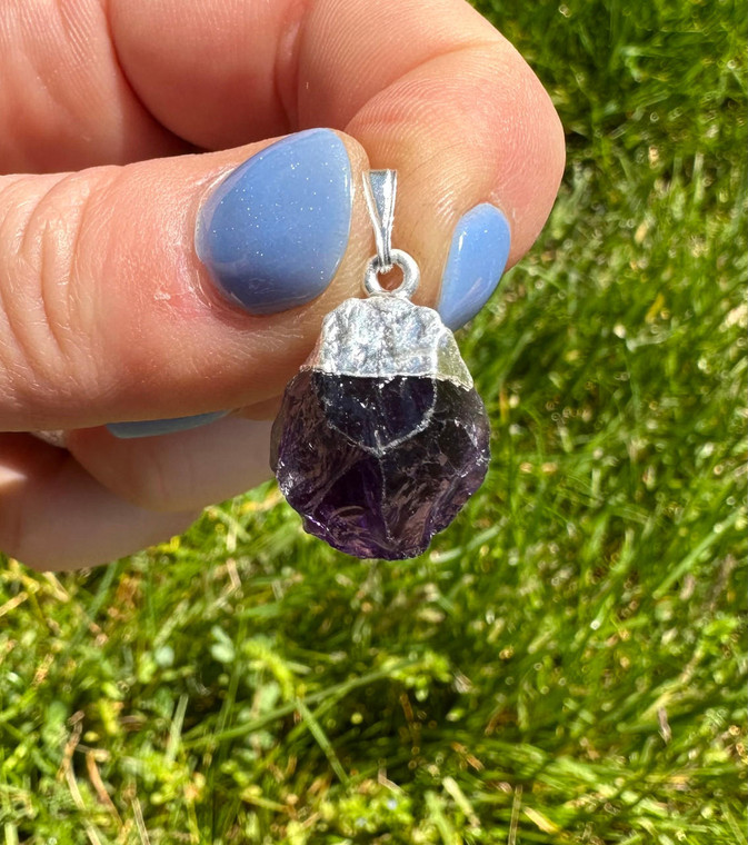 Amethyst Pendant in Sterling Silver 