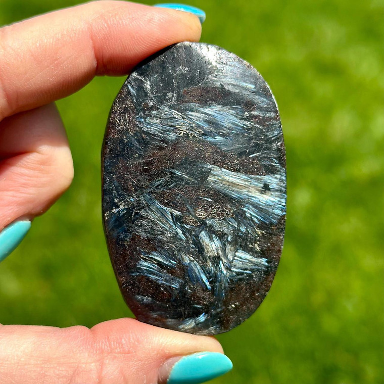 Arfvedsonite Palm Stone - Flashy Polished Arfvedsonite 
