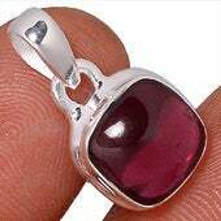 Garnet Polished Square Pendant in Bezel Setting - Sterling Silver - 226