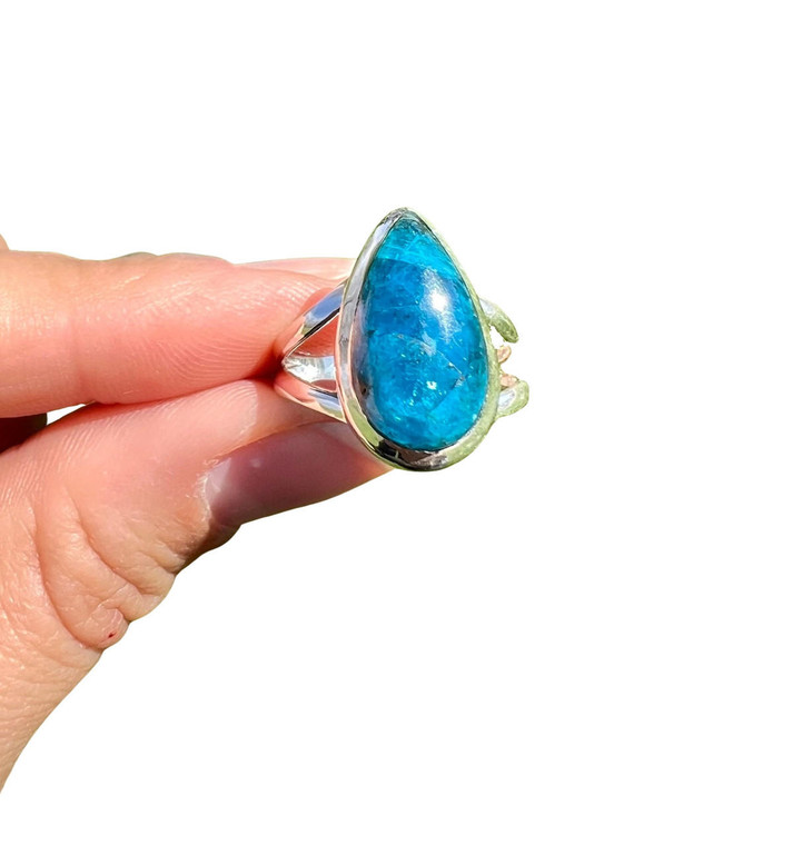 Neon Blue Apatite Ring in Sterling Silver, SIZE: 7.5 US - Polished Oval Ring - No.159 