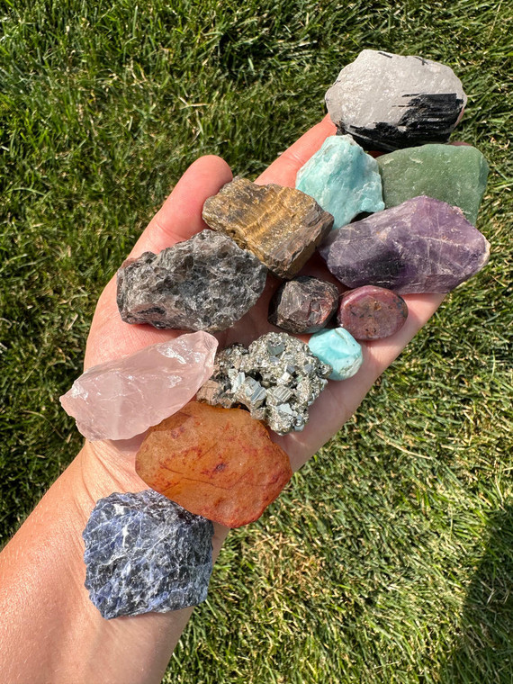 Healing Crystals & Stones Set with Wooden Box (Tumbled & Raw) - 18 