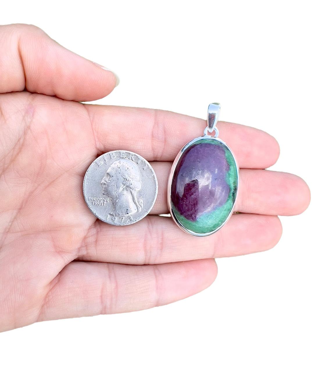 Ruby Sohoページ Ruby In Zoisite Polished Oval Pendant - Sterling Silver - No
