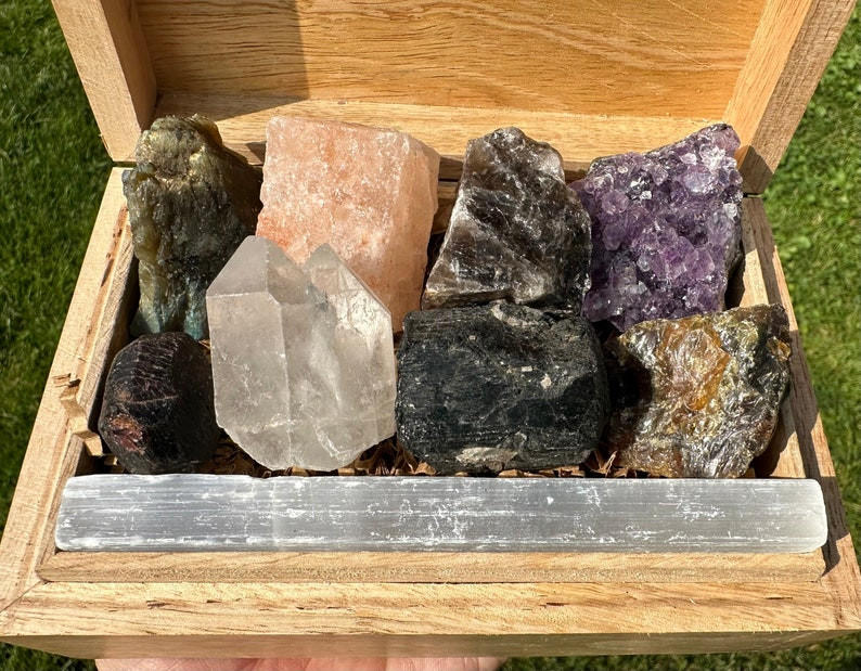 Protection Stone Set with Wooden Box (Raw) - 16 | New Moon Beginnings