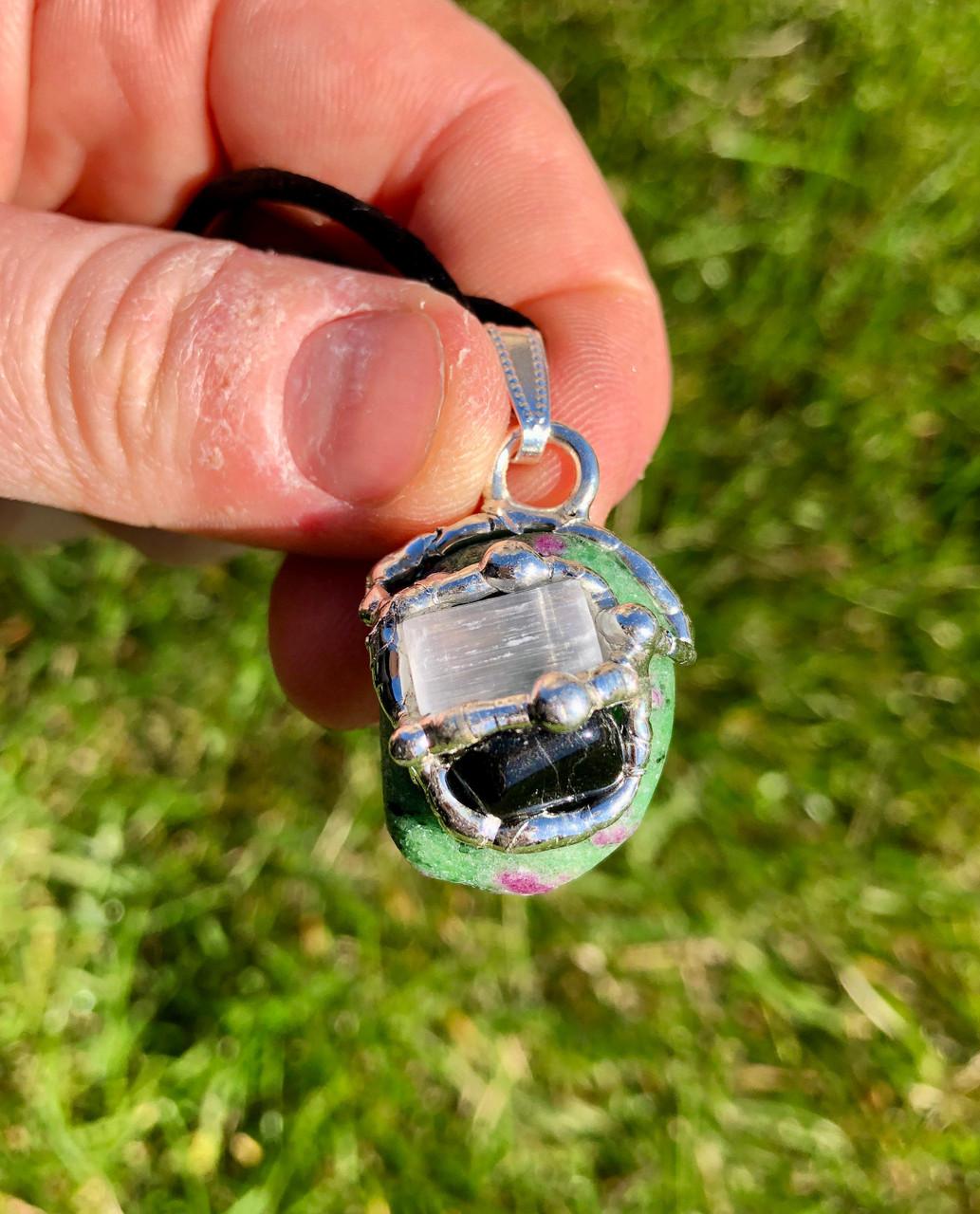 【FAB】蒼海の秘宝　Ruby Amulet FAB】蒼海の秘宝 Ruby Amulet Ruby Amulet (Marvel) | Treasure