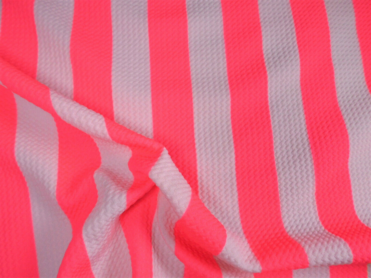 neon pink stripe
