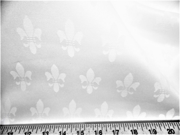 Discount Twill Tablecloth Fabric Jacquard Fleur de Lis Bright White 39DR