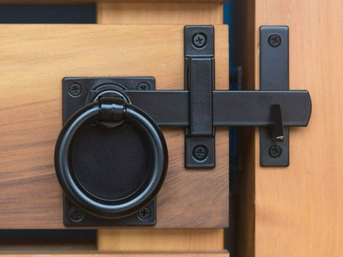 Contemporary ring gate latch by Snug Cottage Hardware, sold by 360 Yardware. Stainless steel with black powder coat, it fits contemporary and traditional styled gates.