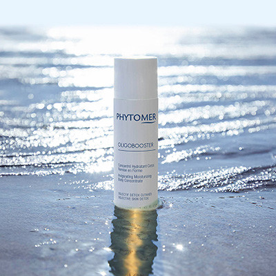 50 ml Oligobooster Invigorating Moisturizing Body Concentrate Objective Skin Detox in the ocean
