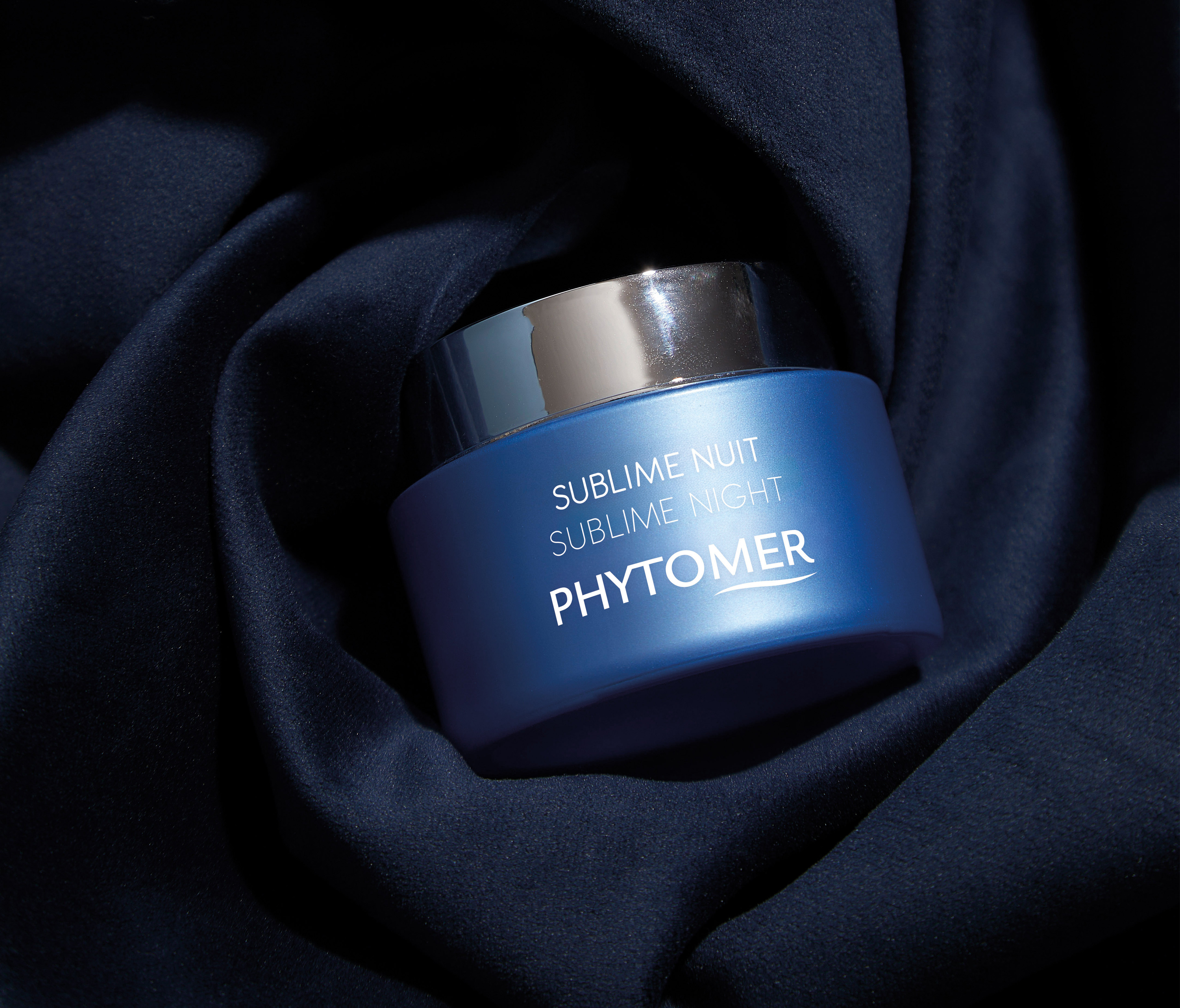 Sublime Night Balm 50 ml Jar laying in gentle on a table.