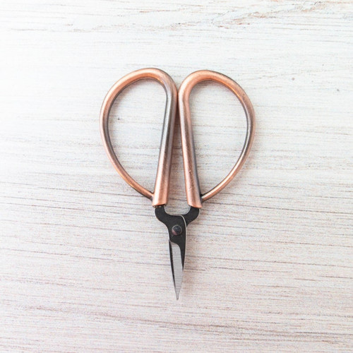 Petite embroider scissors, copper