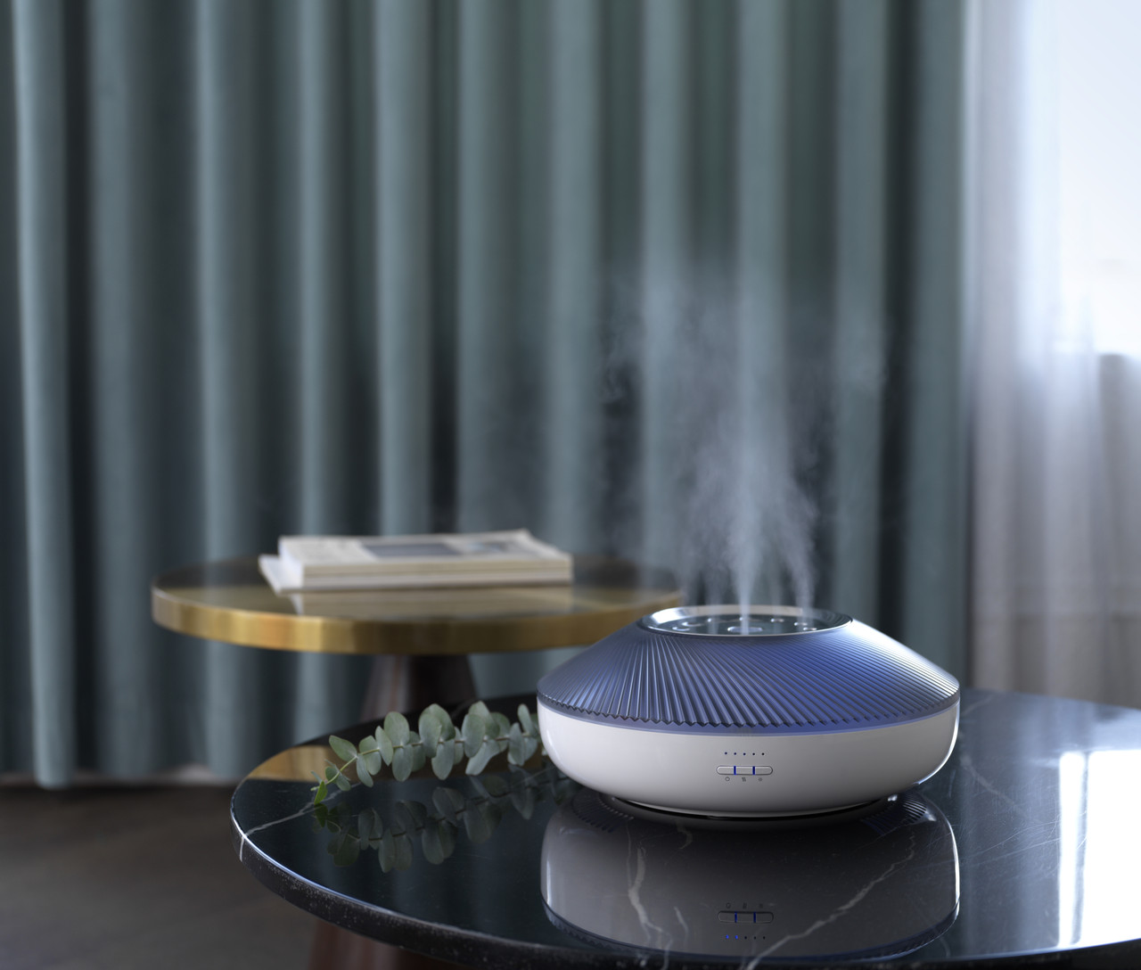 Ori White Ultrasonic Aroma Diffuser display picture 1
