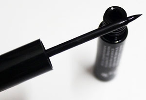 eyeliner.jpg