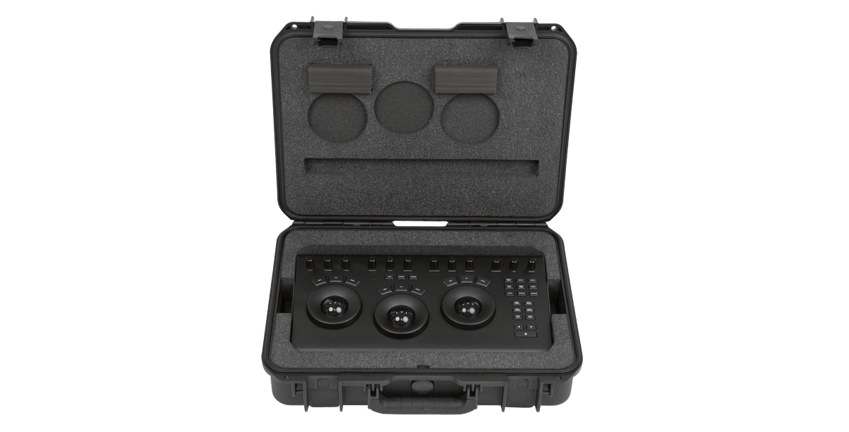 【美品】DaVinci Resolve Micro Panel ／専用ケース付き iSeries 1813-5 Blackmagic Design DaVinci Resolve Micro Panel Case
