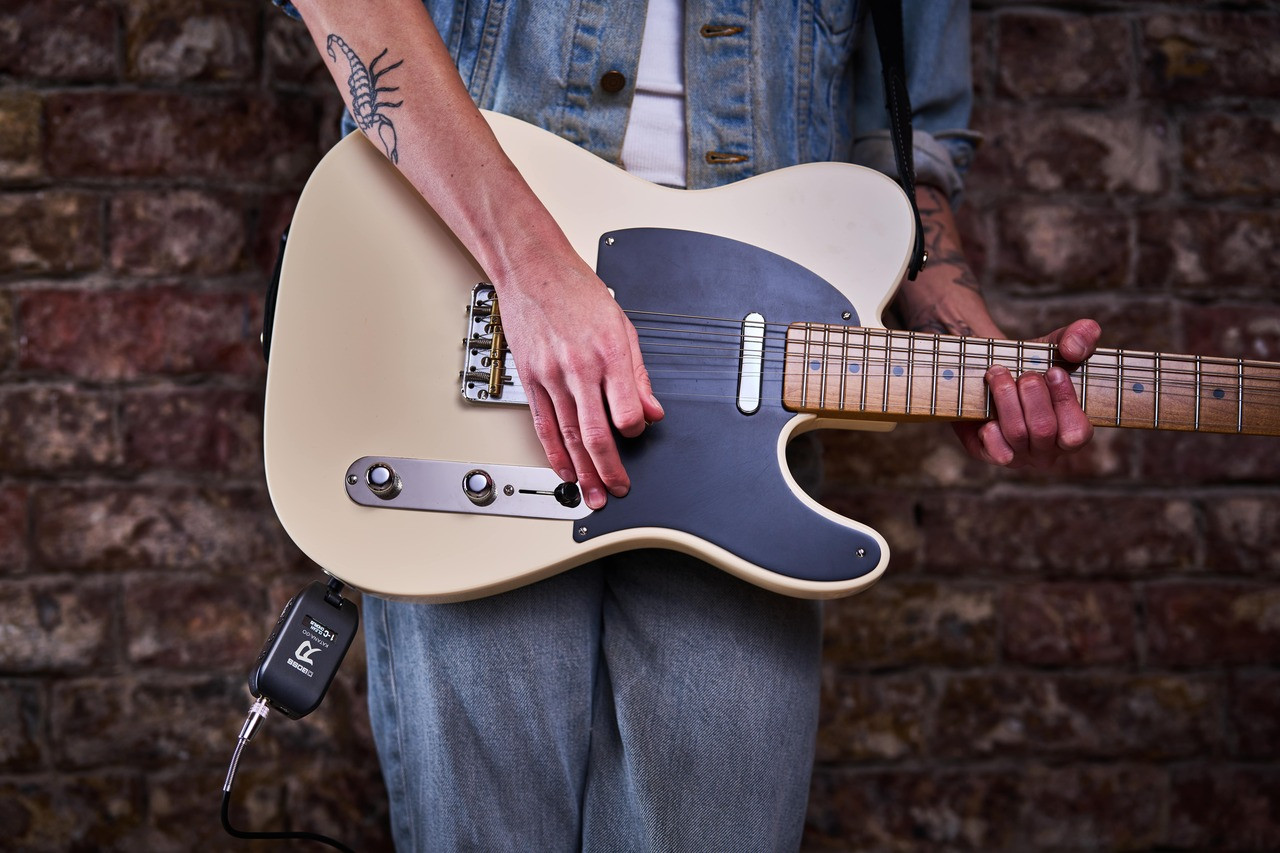 BOSS KATANA:GO | Personal Headphone Guitar Amplifier