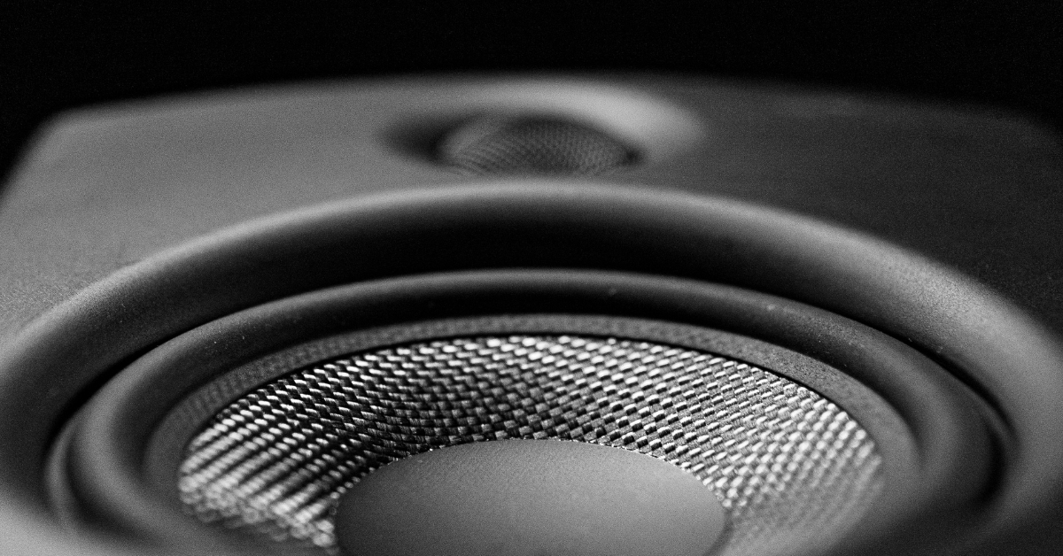 Tech Talk: What is an FRFR Speaker and Do I Need One?