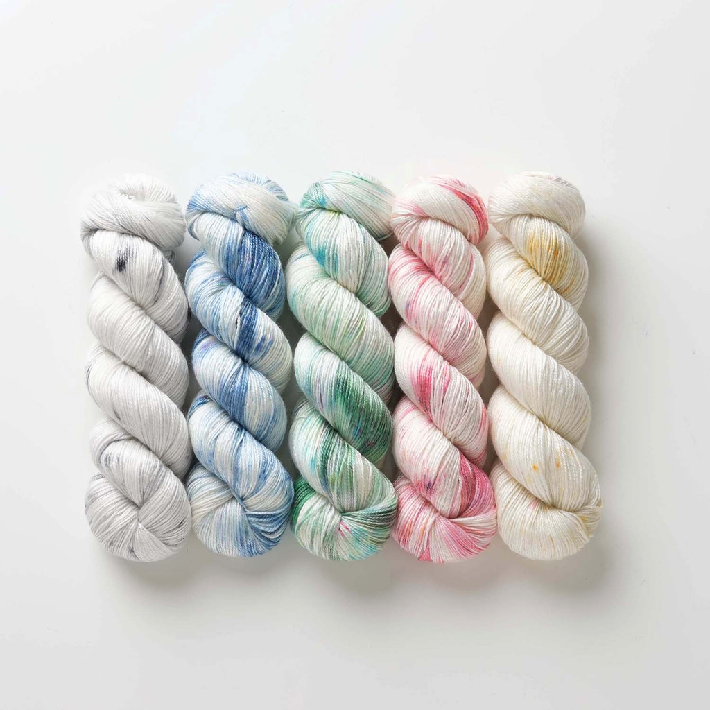 Speckling yarn: 5 different bases and 3 different ways for the